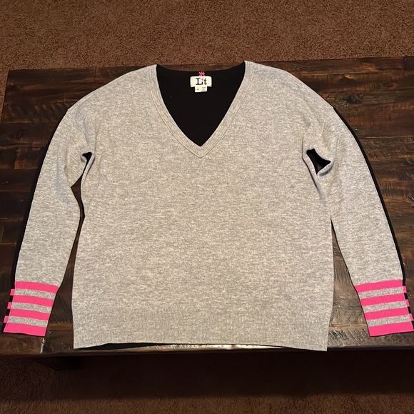 L+t Cashmere/Wool Sweatshirt - Picture 3 of 6